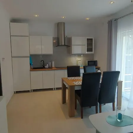 Apartamenty Dzemejra - Jumeirah Ujście-Darłowskie Eksteriør bilde